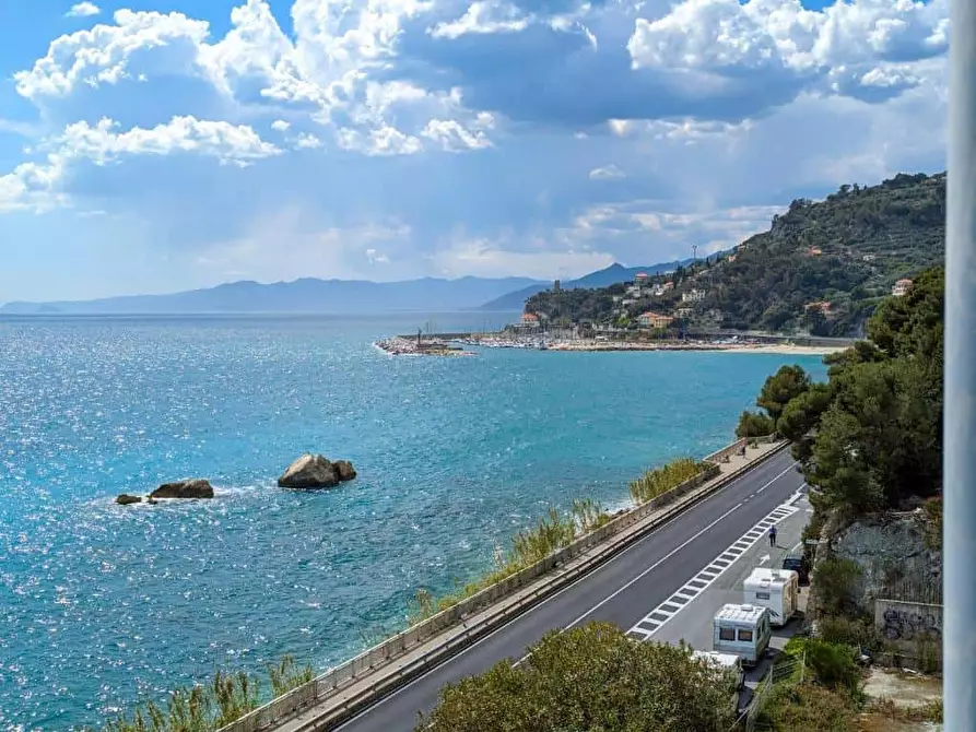Immagine 2 di Appartamento in affitto  in Via Aurelia7 a Finale Ligure