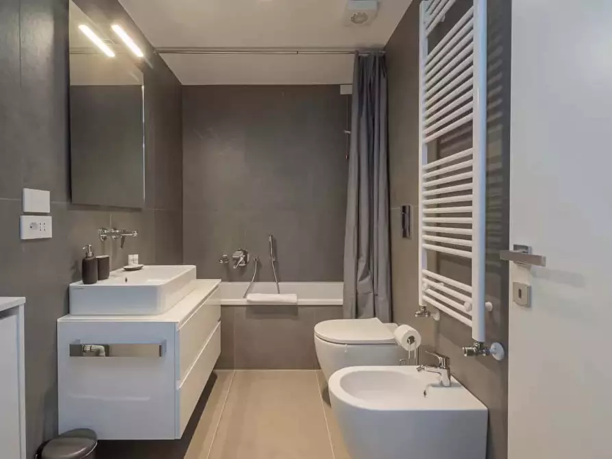 Immagine 15 di Appartamento in affitto  in Via Errico Petrella4 a Milano