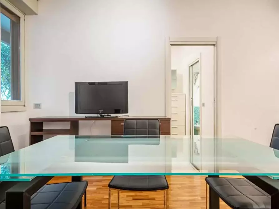 Immagine 22 di Appartamento in affitto  in Via San Gregorio43 a Milano