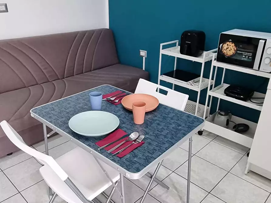 Immagine 8 di Camera in affitto  in Via dei Tribunali268 a Napoli