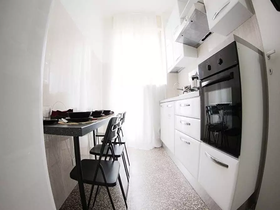 Immagine 8 di Camera in affitto  in Via Vetta D'Italia18 a Milano