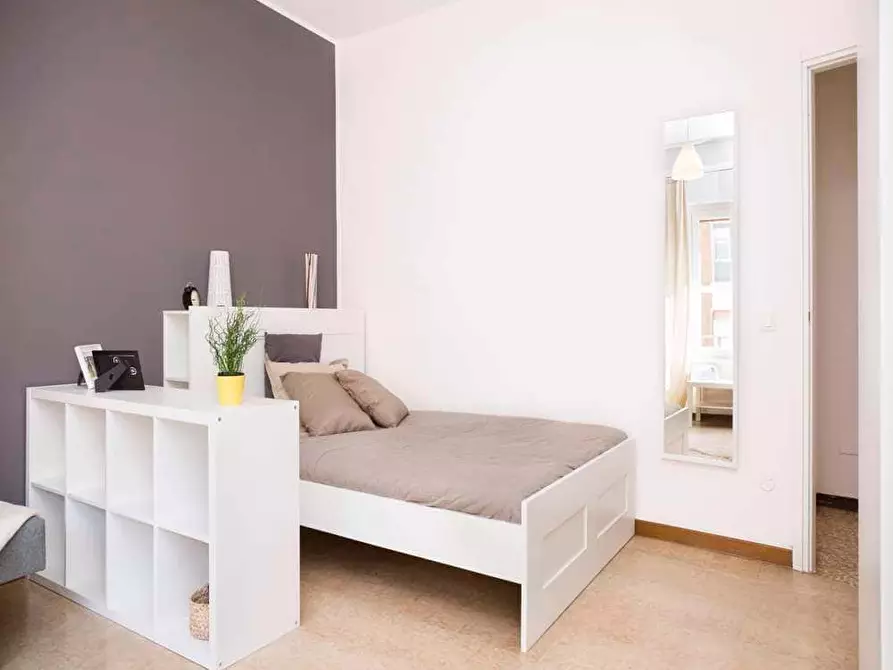 Immagine 2 di Camera in affitto  in Viale Carlo Espinasse10 a Milano