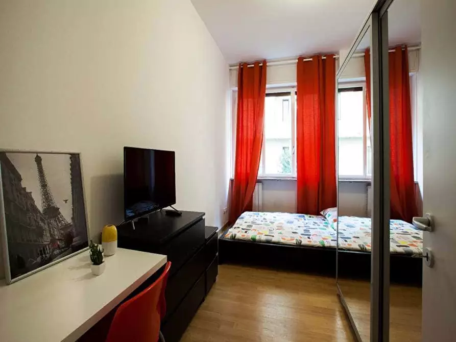 Immagine 4 di Camera in affitto  in Via Ravizza34 a Milano