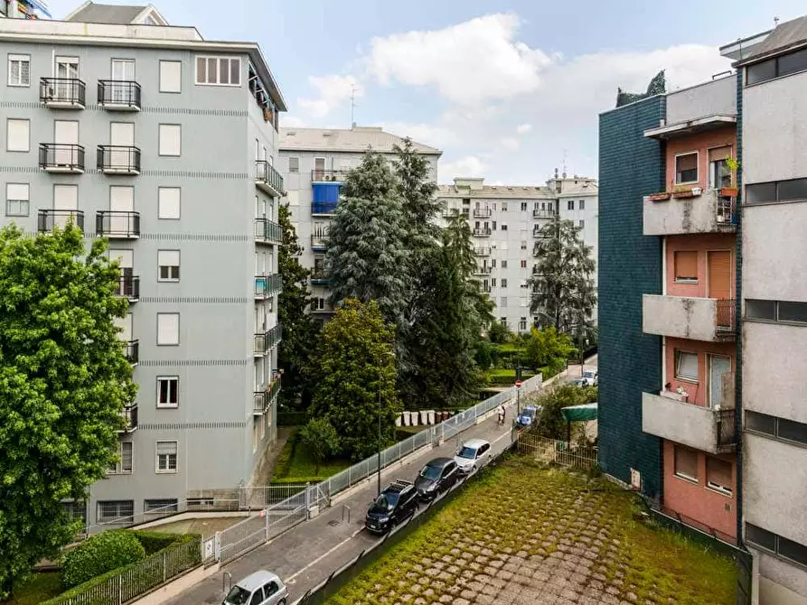 Immagine 32 di Camera in affitto  in VIA CAVEZZALI19 a Milano