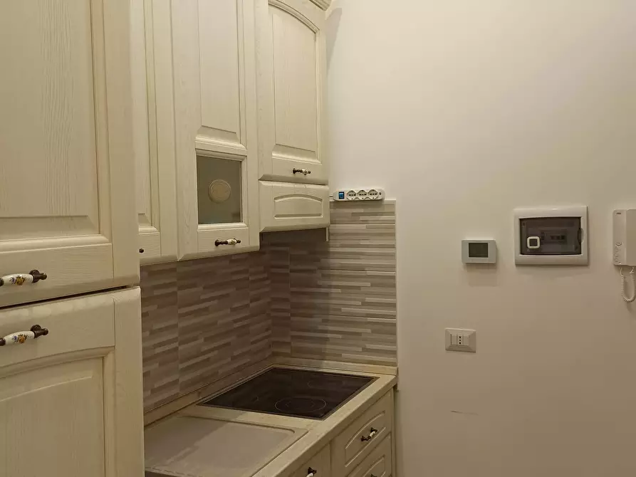 Immagine 2 di Appartamento in affitto  in Via Castell'Umberto27 a Roma