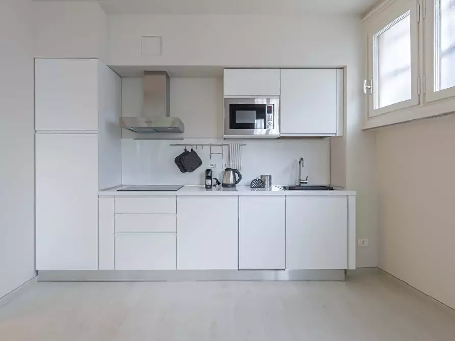 Immagine 11 di Appartamento in affitto  in Via Francesco Melzi d'Eril26 a Milano