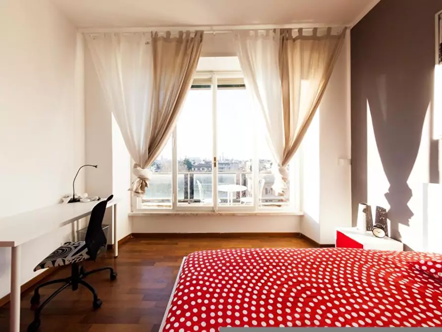 Immagine 3 di Camera in affitto  in Piazza Trento e Trieste1 a Bologna