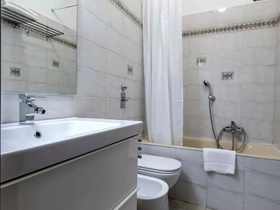 Immagine 8 di Appartamento in affitto  in Via Giuseppe Govone23 a Milano