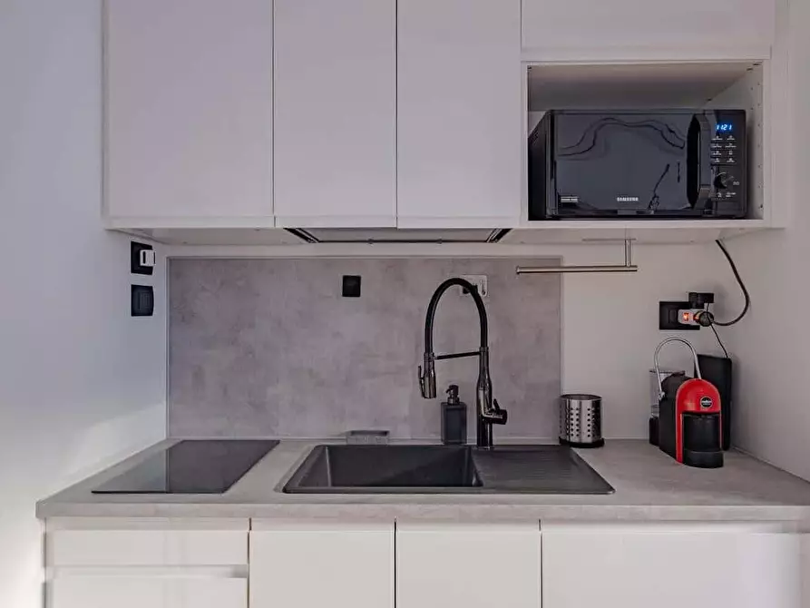 Immagine 3 di Appartamento in affitto  in Via Appia Nuova45 a Roma