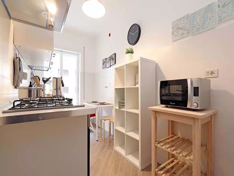 Immagine 20 di Camera in affitto  in Via Antonino Lo Surdo57 a Roma