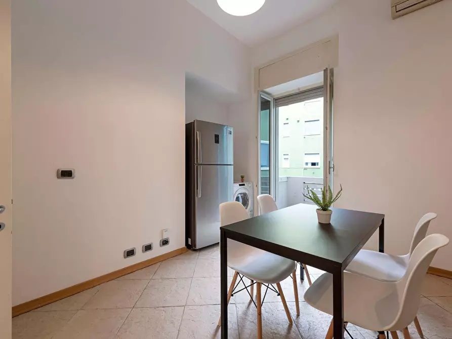 Immagine 5 di Camera in affitto  in Via Andrea Costa1 a Milano