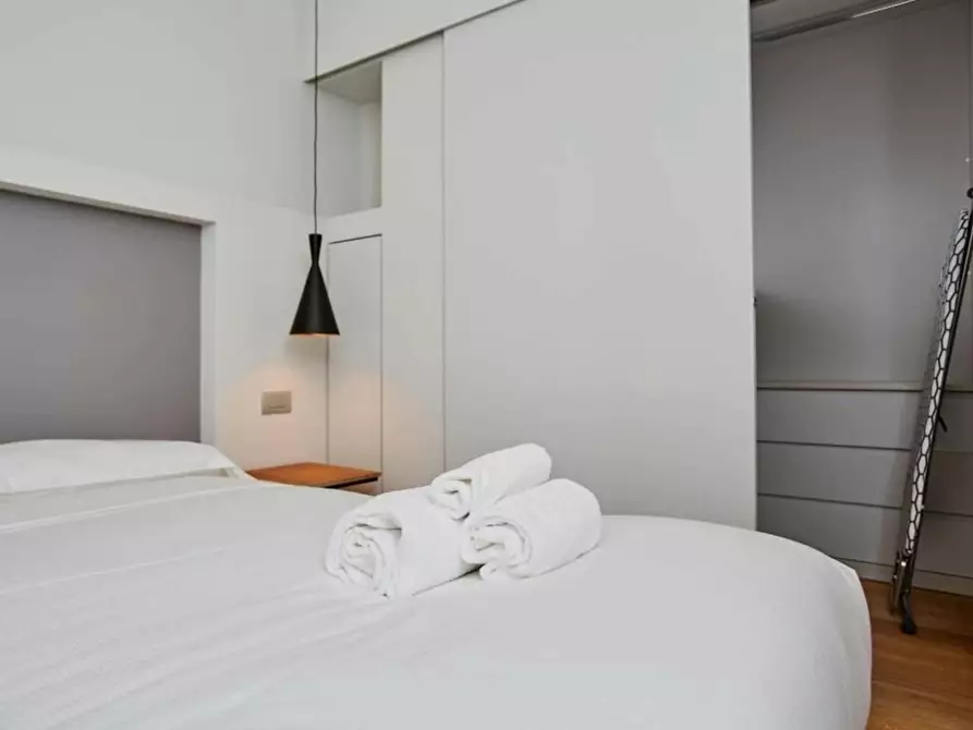 Immagine 9 di Appartamento in affitto  in Piazza Santa Maria Beltrade1 a Milano