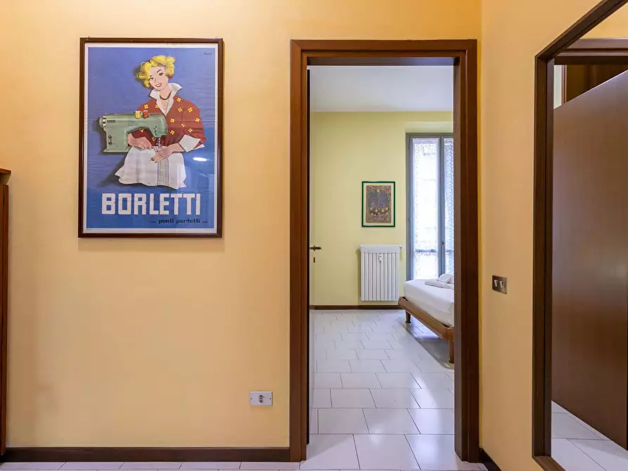 Immagine 12 di Appartamento in affitto  in Via Paolo Mantegazza4 a Milano