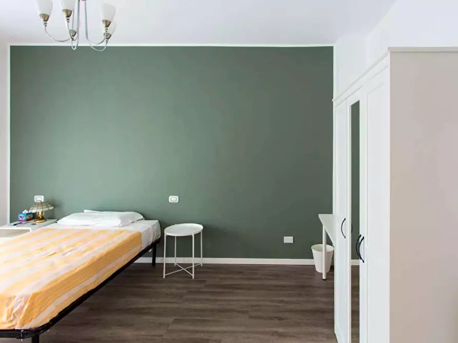 Immagine 4 di Camera in affitto  in Via Angelo Inganni64 a Milano