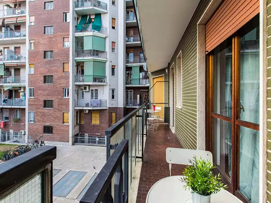 Immagine 26 di Camera in affitto  in Via Rubens23 a Milano