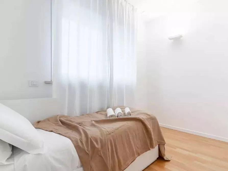 Immagine 10 di Appartamento in affitto  in Via Principe Eugenio61 a Milano
