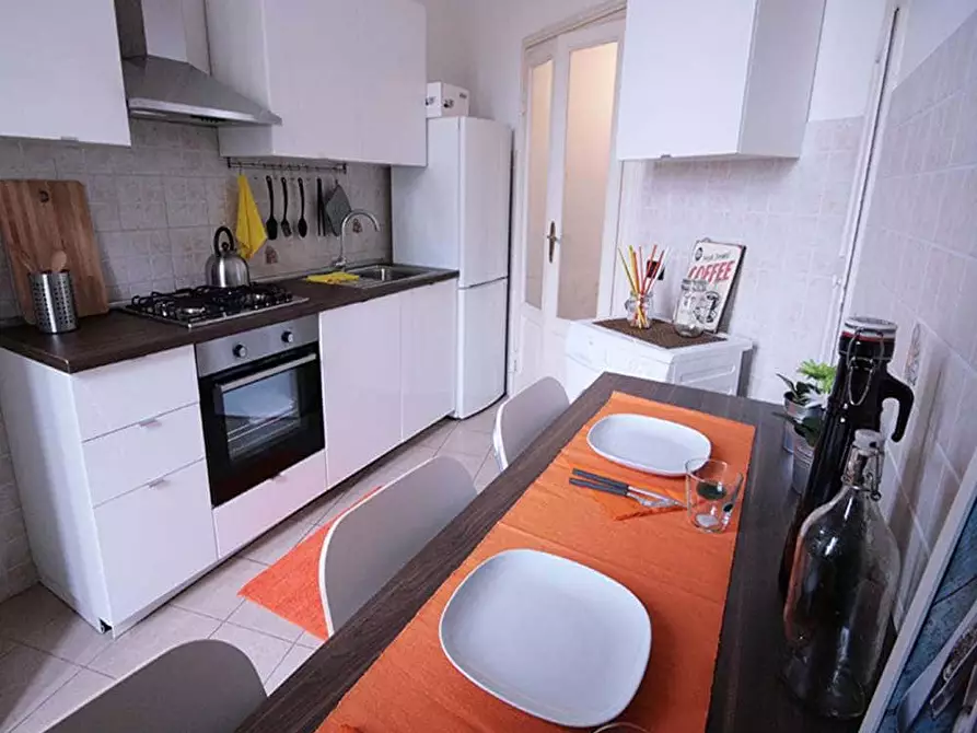 Immagine 10 di Camera in affitto  in Via Guercino10 a Milano