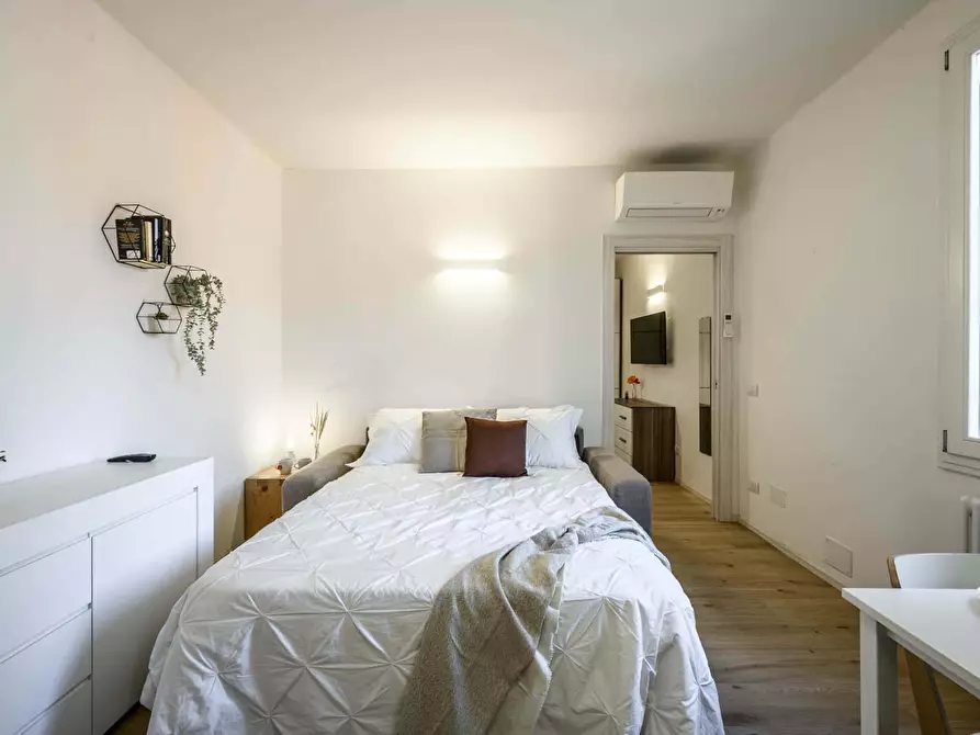 Immagine 41 di Appartamento in affitto  in Viale C. Sigonio76/2 a Modena