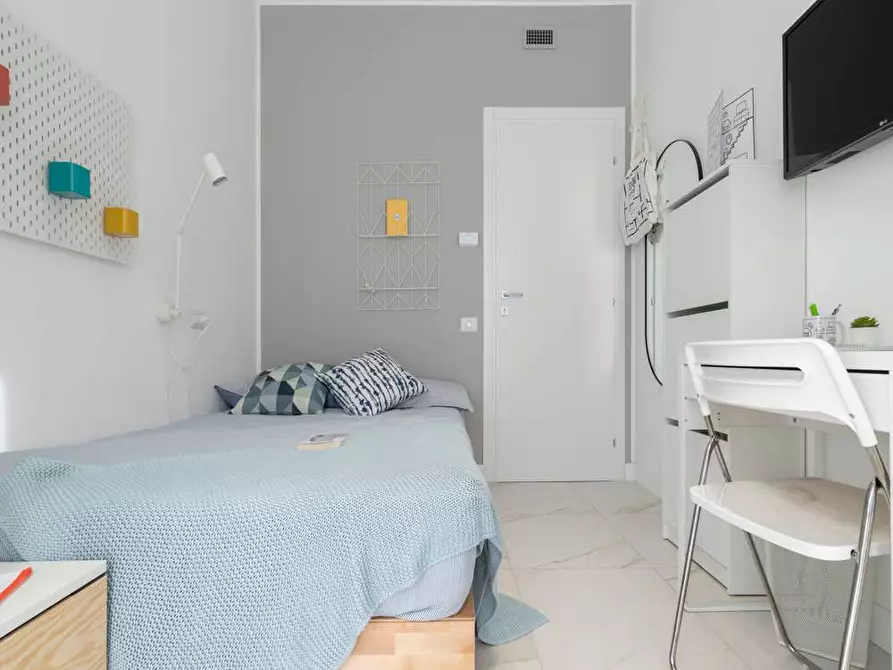 Immagine 3 di Camera in affitto  in Viale Bligny28 a Milano