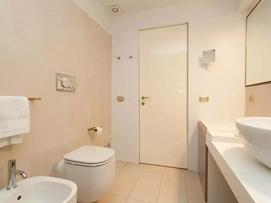 Immagine 19 di Appartamento in affitto  in Via Galvano Fiamma40 a Milano