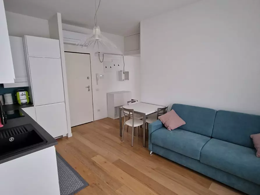 Immagine 13 di Appartamento in affitto  in Via Mac Mahon45 a Milano