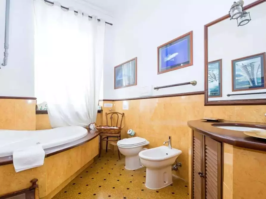 Immagine 20 di Appartamento in affitto  in Via Marco Polo12 a Genova