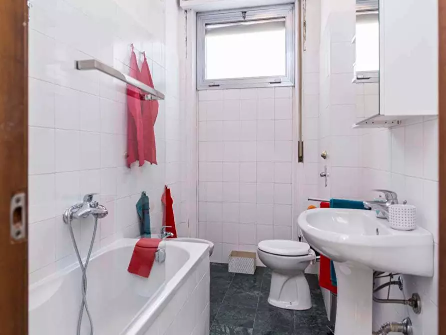 Immagine 13 di Camera in affitto  in Via Giuseppe Frua16 a Milano