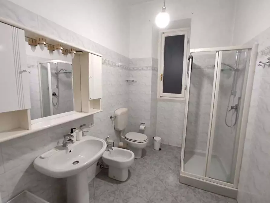 Immagine 9 di Camera in affitto  in Viale dei Mille32 a Firenze