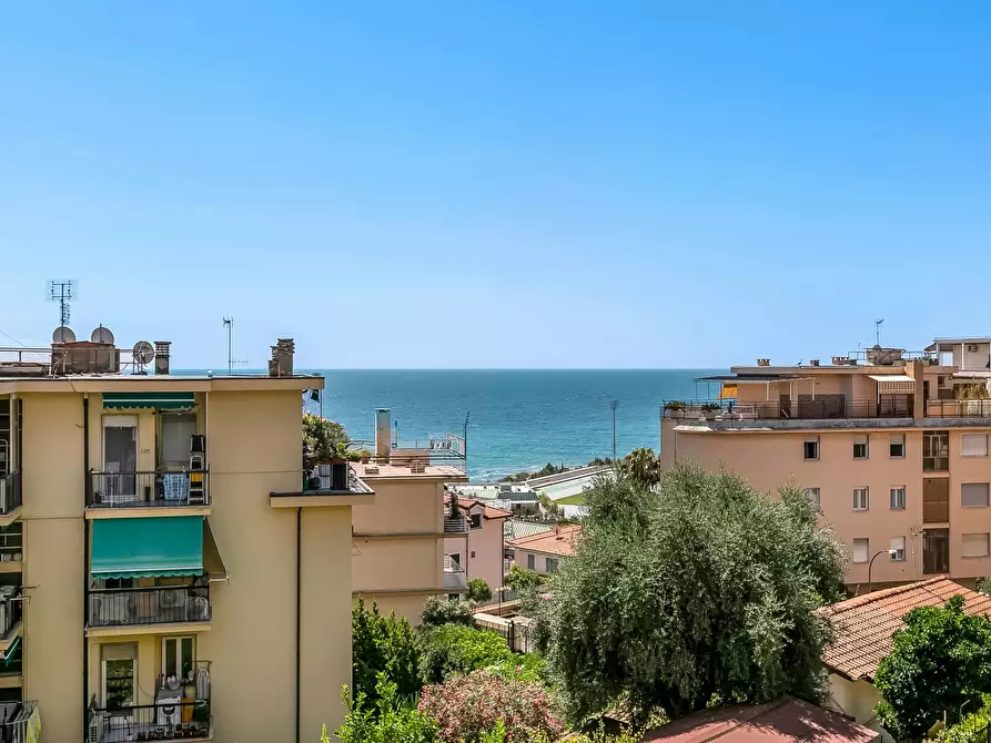 Immagine 18 di Appartamento in affitto  in Via Padre Semeria180 a San Remo