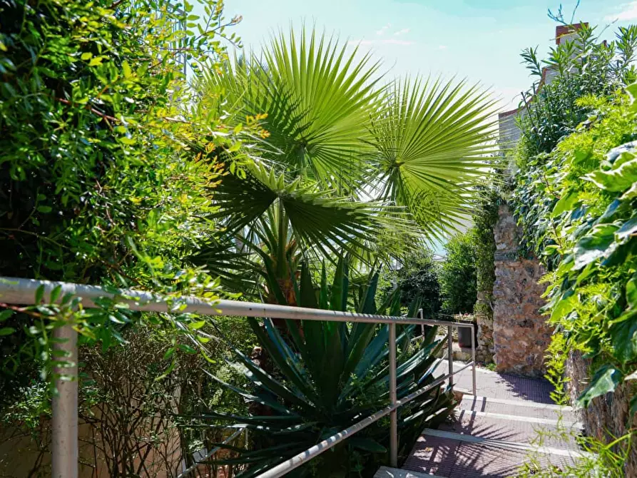 Immagine 45 di Appartamento in affitto  in Via della Cornice50 a Borgio Verezzi