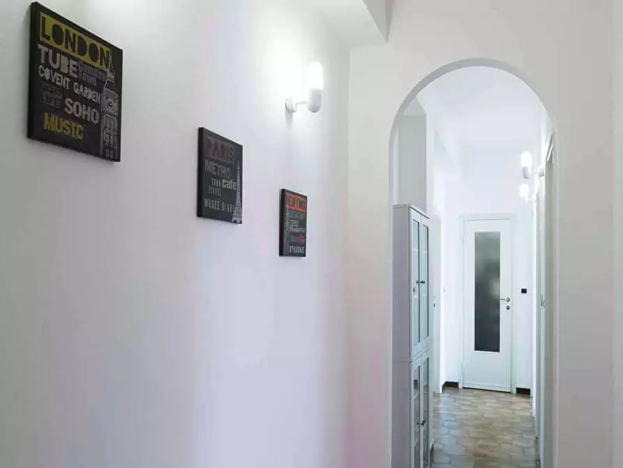 Immagine 24 di Camera in affitto  in Via Bergamo12 a Milano