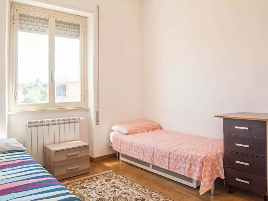 Immagine 1 di Camera in affitto  in Via Giovanni Battista Bastianelli81 a Roma