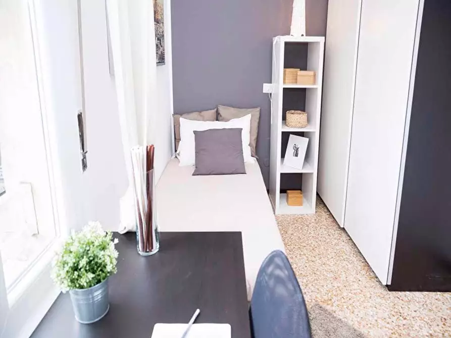 Immagine 3 di Camera in affitto  in Viale Carlo Espinasse12 a Milano