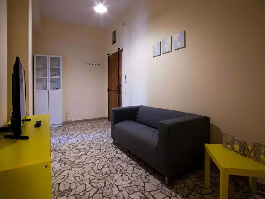 Immagine 8 di Camera in affitto  in Via Belmeloro3 a Bologna