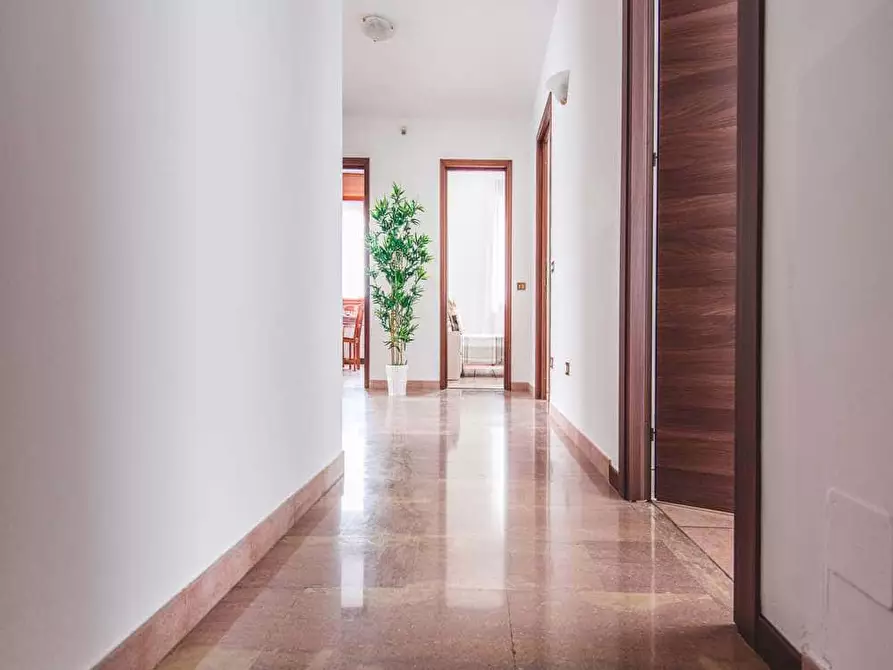 Immagine 23 di Camera in affitto  in Via Giuseppe Frua22 a Milano