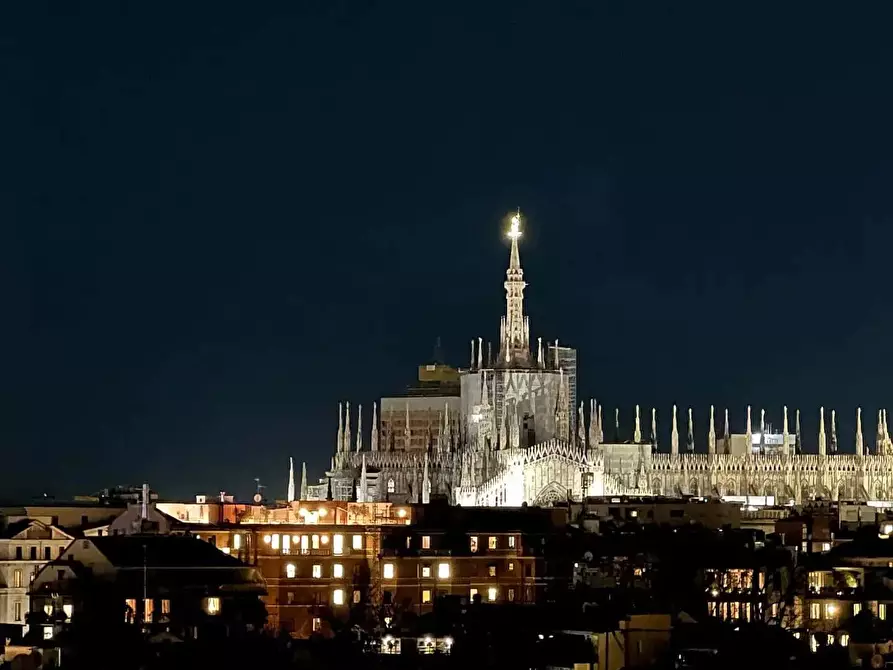 Immagine 32 di Appartamento in affitto  in Via Alessandro Manzoni42 a Milano