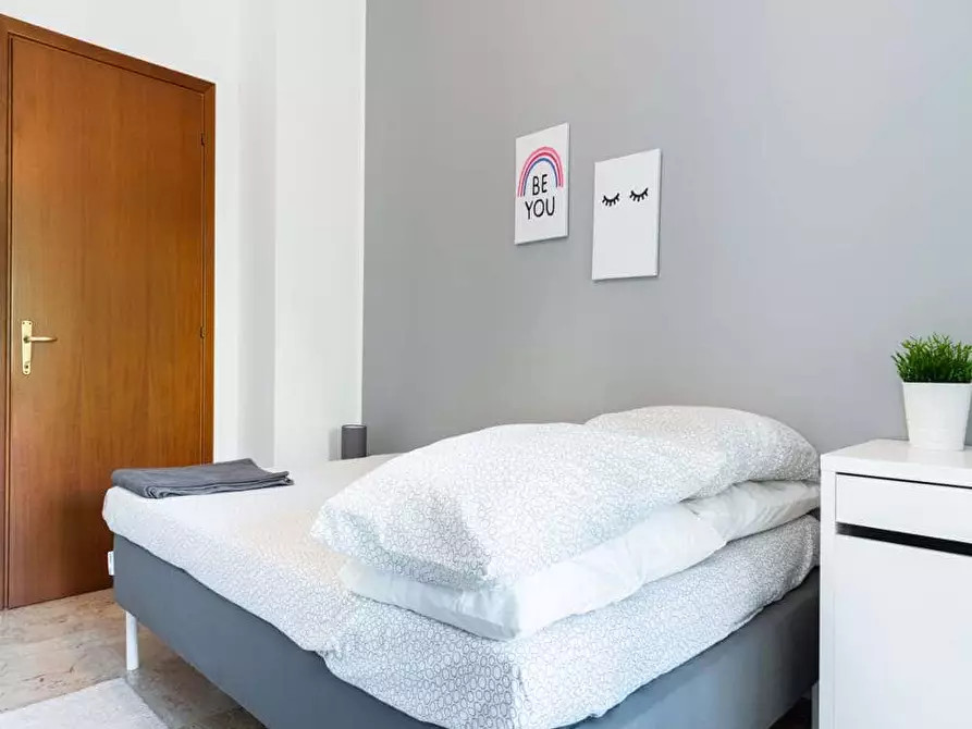Immagine 5 di Camera in affitto  in Via fratelli Fraschini7 a Milano