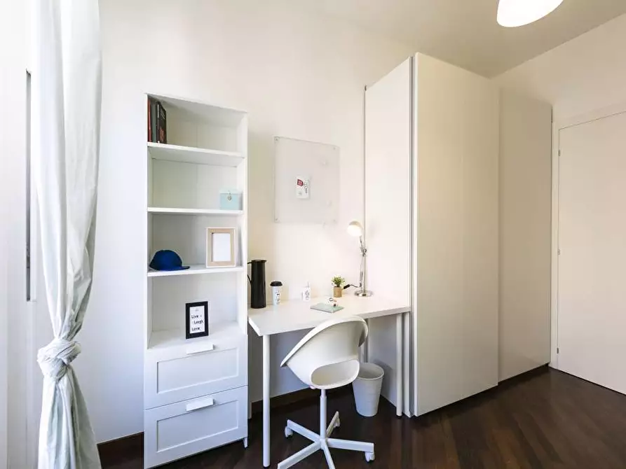 Immagine 4 di Camera in affitto  in Via Antonio Pollaiuolo15 a Milano