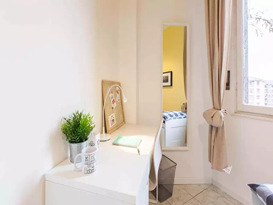 Immagine 8 di Camera in affitto  in Via Salvatore Barzilai9 a Milano