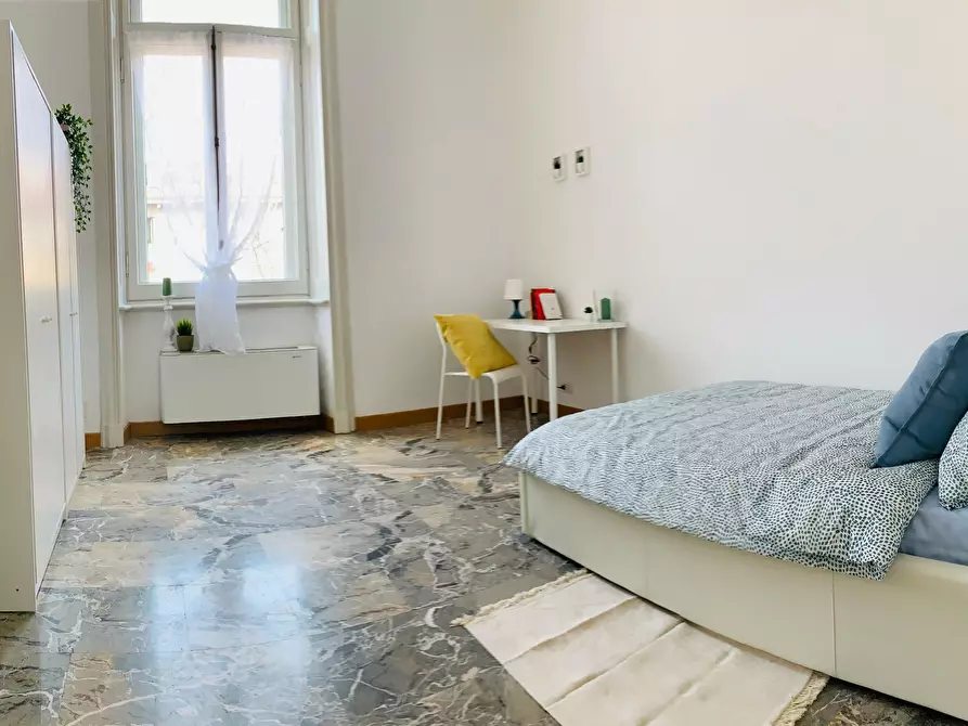 Immagine 2 di Camera in affitto  in Via Giovanni Boccaccio34 a Milano