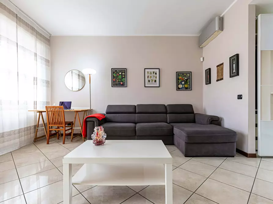 Immagine 1 di Appartamento in affitto  in Via della Capinera a Milano