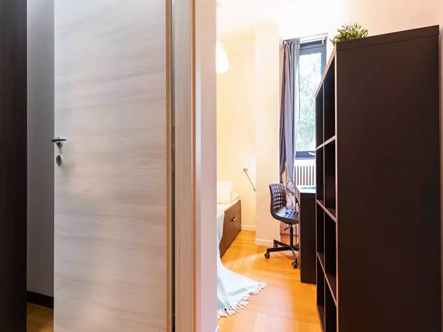 Immagine 5 di Camera in affitto  in Via dei Fontanili1 a Milano