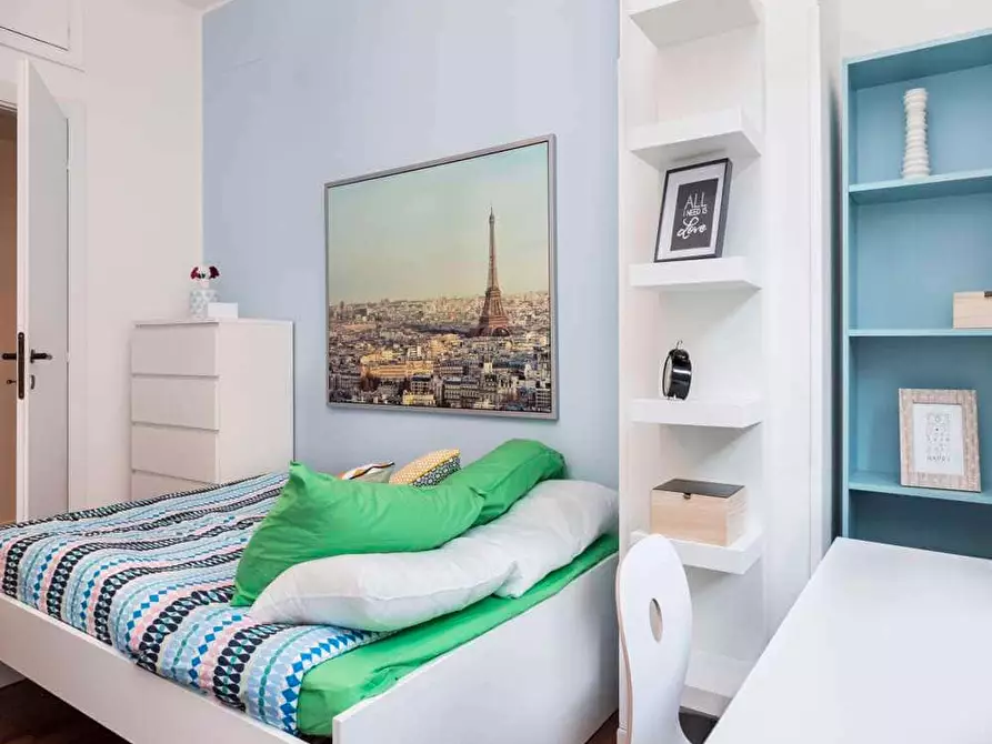 Immagine 3 di Camera in affitto  in Via Antonio Canova25 a Milano