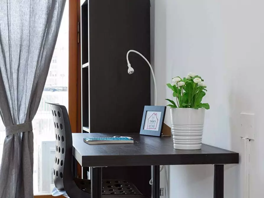 Immagine 11 di Camera in affitto  in Via Carlo Botta19 a Milano