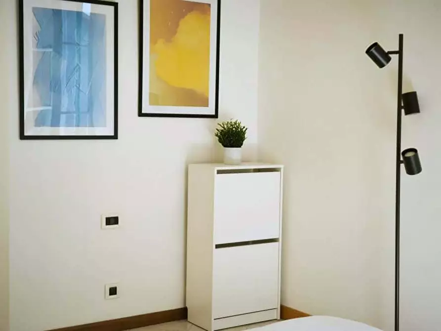 Immagine 6 di Camera in affitto  in Via Vigevano22 a Milano