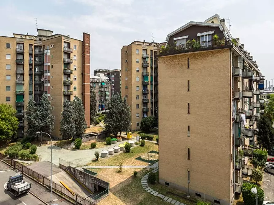 Immagine 21 di Camera in affitto  in Via Ginestre10 a Buccinasco