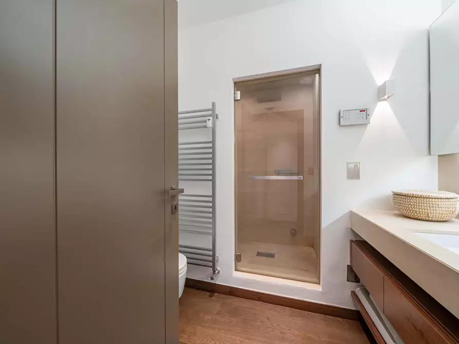 Immagine 39 di Appartamento in affitto  in Via Borgonuovo4 a Milano