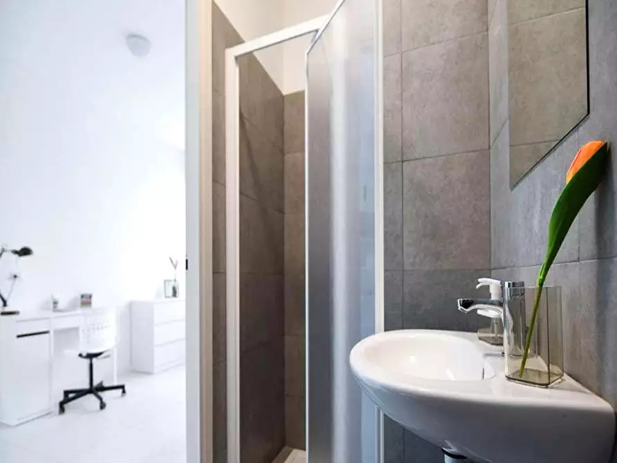 Immagine 14 di Camera in affitto  in Via Carlo Imbonati35 a Milano