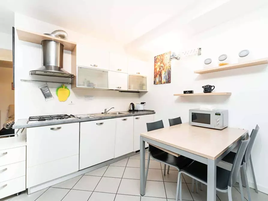 Immagine 16 di Appartamento in affitto  in Via Alessandro Stradella9a a Milano