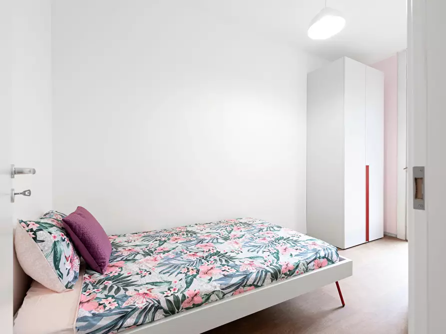 Immagine 3 di Camera in affitto  in Via Leopoldo Cicognara2 a Milano